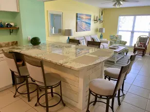 Pristine Tropical Getaway Townhouse Across Street from the Beach! - Image 4
