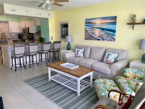 Pristine Tropical Getaway Townhouse Across Street from the Beach! - Image 5