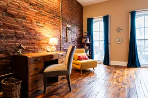 Loft on Market - Image 5
