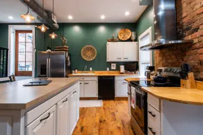 Loft on Market - Image 4