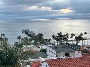Views-Walk to Beach, Bring Fido- Blue Whale Inn #D - Image 2
