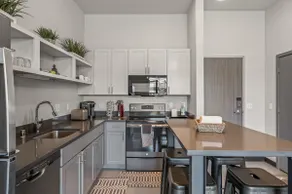 Modern 4BR Loft Near U of M + Downtown - Image 4