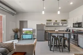 Modern 4BR Loft Near U of M + Downtown - Image 2