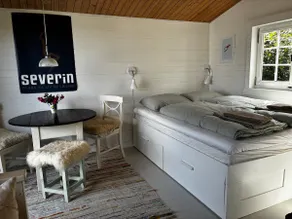 Private cabin with sea view - Image 2