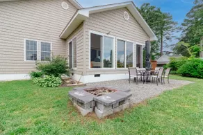 Holly Bluff Bungalow - Image 2