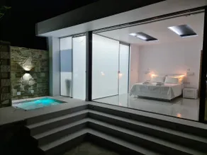 Olivujoj Villajoj - Deluxe Villa with Detached Pool House - Image 3