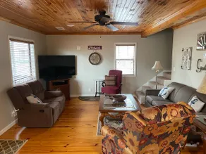 Hooters Hollow- Get away cabin at Pickwick Lake - Image 5
