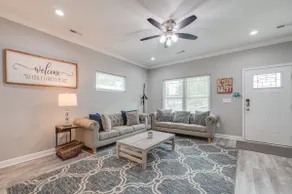 Vacation Homes at Buckroe Beach! Sleeps 10 2 - Image 2