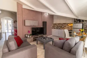 Renas House 2 - Image 4