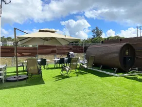 World TV / Sauna / Jacuzzi / Karaoke / BBQ / Air toys / 2 toilets / 2 showers - Image 5