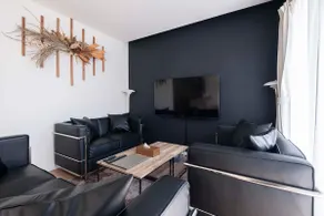 600 m from Asahikawa Station, the gourmet town. A 2-bedroom designer apartment | 1 free parking space, family-friendly apartment. - Image 2