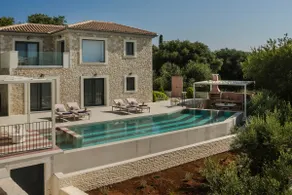 Majestic Stone Villa Sea View Pool - Image 4