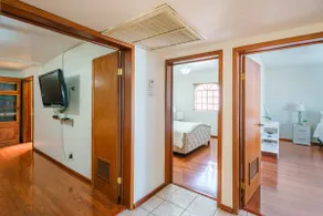 Entire house for 8 people with Wi-Fi - Image 2