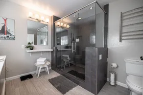 3 BR/3BA, Heavenly, huge yard, gym+sauna, 6 guests - Image 5