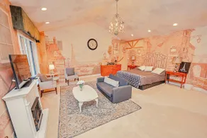 MvMansion Luxe+2 acres POOL Jacuzzi Sauna EV+Views - Image 4