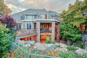 MvMansion Luxe+2 acres POOL Jacuzzi Sauna EV+Views - Image 3