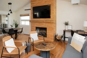 Chardonnay Retreat: A Cozy Escape in Turkey Point - Image 4