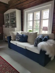Atmospheric holiday home with a hot tub - Image 4