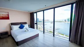 180° Panoramic Sea & Sunrise View Duplex @ Gurney - Image 4