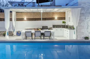 Twin's House1 - With shared Pool - Image 4