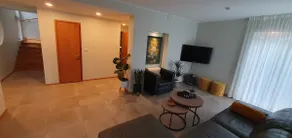 Elly House - Image 5
