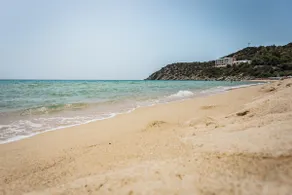 Strandvilla på den vackra Solanas-stranden - Image 2