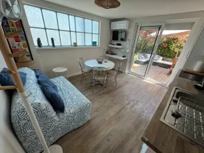 La Franqui Apt – Terrace – Greenery and Sea View - Image 2