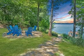 Diving Board, Waterslide, Private, Lakefront - Image 4