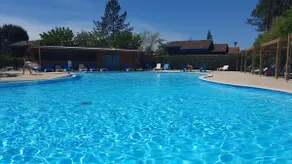 Cozy chalet near Mimizan with spa & pool - Image 3
