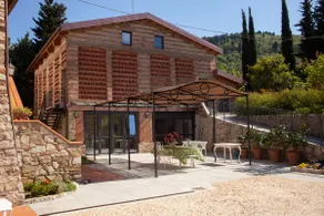 Loft in an old Tuscan barn near Florence - Image 5