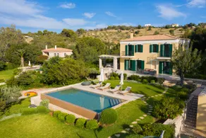 Villa Aria - Luxury Beachfront Villa with Pool and Tennis Court - Image 2