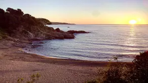 ⭑ Sea views + private beach. What else? ⭑ - Image 3