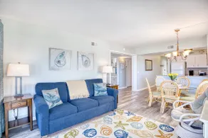 Oceanfront 3 BD/2.5 BA Magnificent Views/Pool/WiFi - Image 2