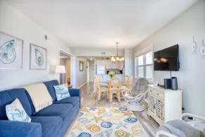 Oceanfront 3 BD/2.5 BA Magnificent Views/Pool/WiFi - Image 5