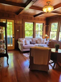Beautiful Vintage Craftsman! Walk to downtown! - Image 3