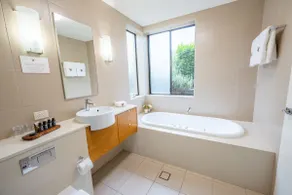 Villa One Bedroom Apartment - Image 4