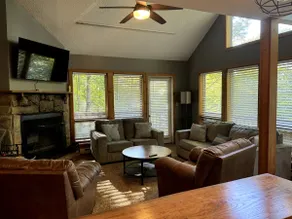 Yukon Cornelius - Ski Home in Gated Community - Image 4