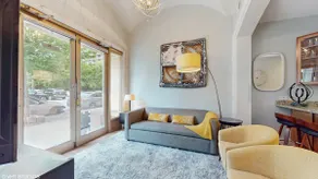 Archways at the Lincoln Park Zoo 2bed/2ba - Image 3