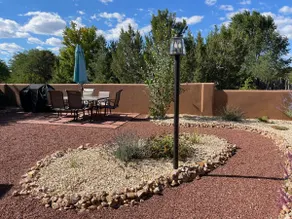 Sunny & Well-Designed 3+ BR Home on 1 acre! - Image 4