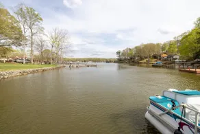 Wake Up on the Water | Lakefront Duplex /w Dock - Image 2