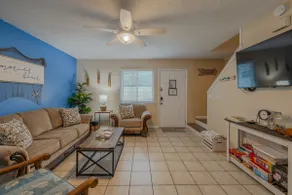 Relax Inn- 5 minute walk to beach•2 bedroom - Image 5