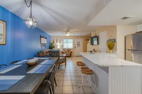 Relax Inn- 5 minute walk to beach•2 bedroom - Image 2