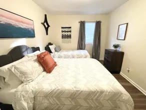 *Prime Pad * King Bed * Long Term Stays* - Image 5