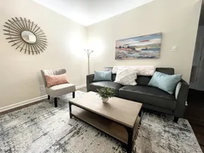 *Prime Pad * King Bed * Long Term Stays* - Image 2