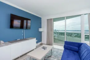 Fontainebleau Hotel 30th Floor 3 bedroom/5 Bathroom (3 unit suite) - Image 4
