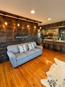 Mountain farmhouse on 300 + acres with million$views - Image 3