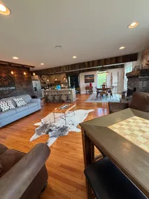Mountain farmhouse on 300 + acres with million$views - Image 5