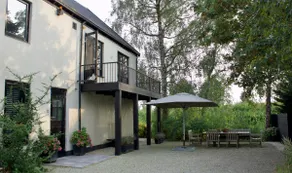 Beautiful well located country house (No party's) - Image 3