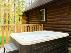 ”Mountain Melody” - Hot Tub & Indoor Jacuzzi Tub! - Image 4