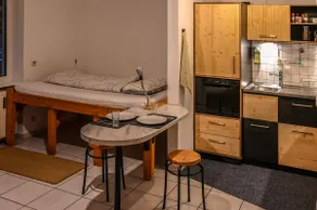 Quiet, nice apartment, free parking, terrace - Image 5